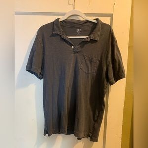 Men’s Gap polo shirt